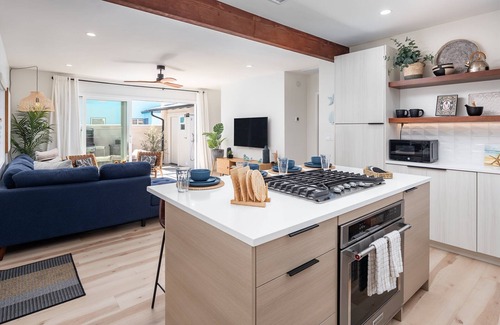 Mission Beach House | Walk to Beach! Family Home w/Courtyard & Fire