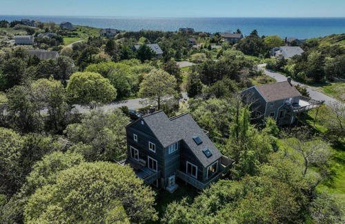 Truro House | Walk to Beach! New Central AC!