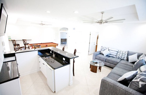 Marco Island House | Walk to Beach, Restaurants, Shops, Movies. Water Front, Large Heated Pool, Dock