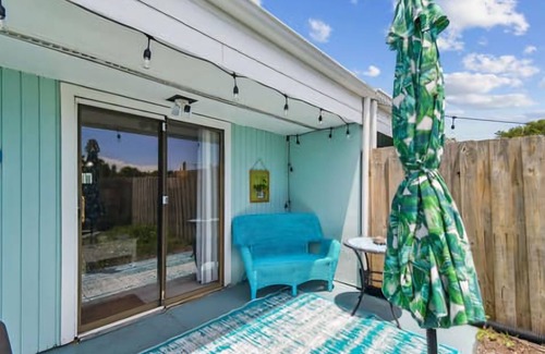 Vilano Beach House | Walk to Beach, sunset, close to downtown, pets ok.