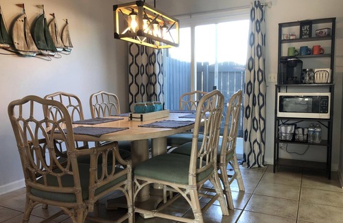 Fernandina Beach House | Walk to beach. Perfect for families & couples. Pool & tennis onsite.