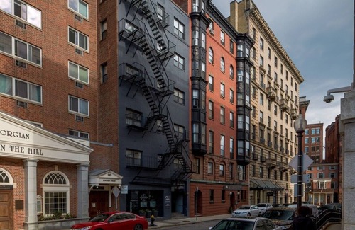 Downtown Boston Apartment | Walk to Boston Common, Safe & Central Stay