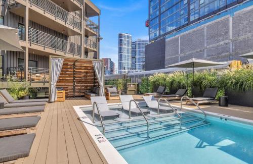 Downtown Nashville Apartment | Walk to Broadway, Pool Access, Onsite Parking at Tequila Sunrise in Downtown Nashville