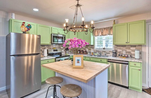 Tool House | Walk to Cedar Creek Reservoir: Home w/Fire Pit!