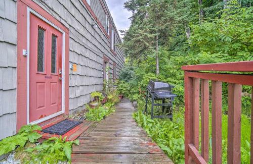 South Addition Apartment | Walk to Downtown and Coast Trail Condo in Anchorage