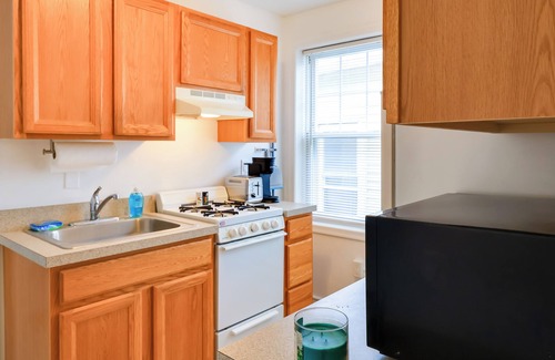 Ocean Grove Apartment | Walk to Downtown & Beach: Ocean Grove Apartment!