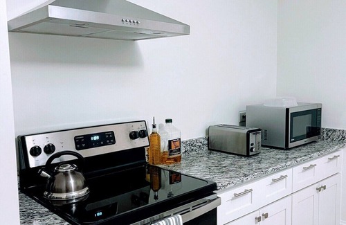 Durham Apartment | Walk to Duke Campus! 3 Bedroom in Trinity Park!