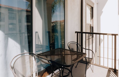 Florida Central Atlantic Coast Condo | Walk to Epic Universe! 2BR Vista Cay Condo—Book Now & Save!