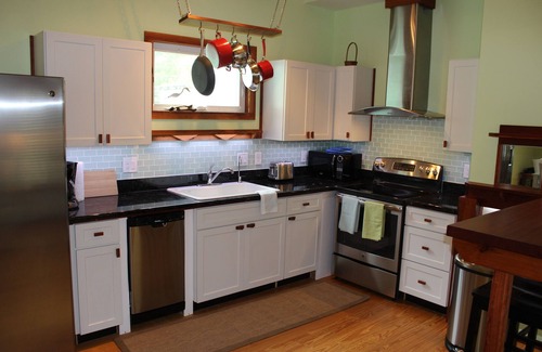 Lincolnville House | Walk to EVERYTHING Downtown within minutes. Shotgun House in Lincolnville.