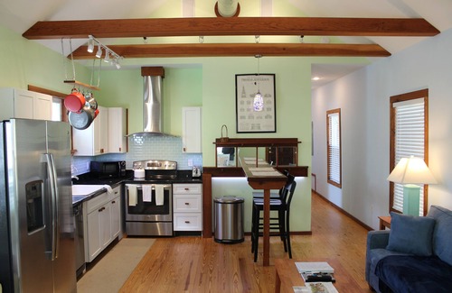 Lincolnville House | Walk to EVERYTHING Downtown within minutes. Shotgun House in Lincolnville.