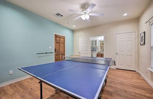 Afton House | Walk to Lake Townhome with Hot Tub in Afton!