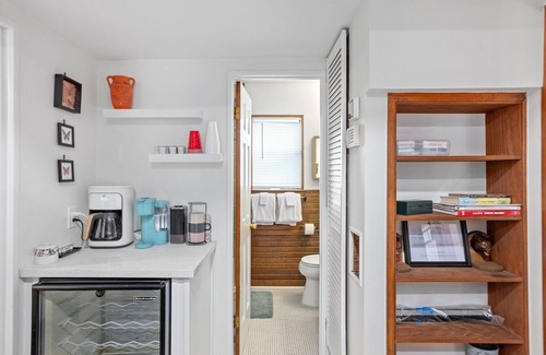 Fredericksburg House | Walk to Main! Hot Tub, Fire Pit, Texas Charm