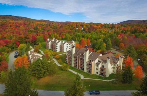 West Dover Condo | Walk to Mount Snow, Cozy, Clean and Comfortable!