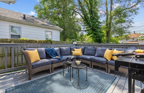 Harters Heights House | Walk to ND and Eddy Street, *ProCleaned *Comfy *Updated