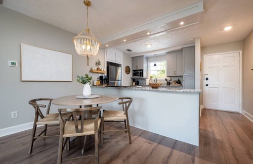 St. Augustine Condo | Walk to Nights of Lights- Lovely 2 Bedroom-1 Bath Excellent location.