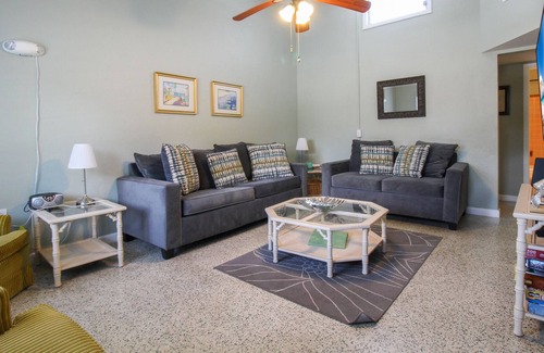 Golden Beach Condo | Walk to Private Beach Access, Golden Beach Haven