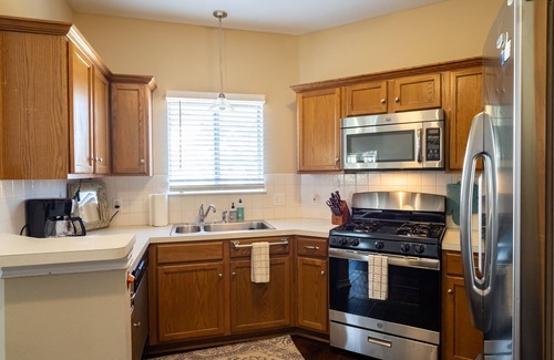 Bouldin House | Walk to SOCO - South 1st Launch Pad!