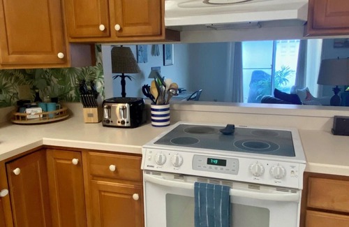 Cocoa Isles House | Walk to the beach! Comfortable 3-bedroom house in amazing Cocoa Beach sleeps 6.
