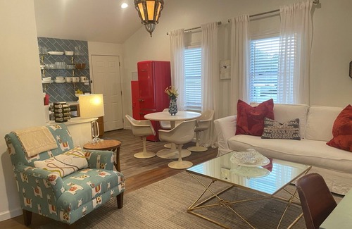 Waco House | Walk to the River or Downtown. One block from Cameron Park. 1 Mile to Silos!