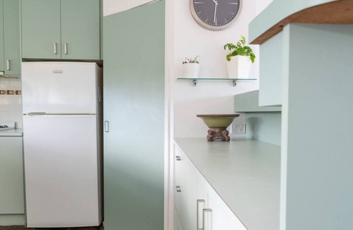 Jan Juc House | Walk to Town and Jan Juc Beach from The Garden Oasis