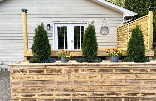 Hendersonville Apartment | Walk to Town + Trail - Cozy Studio Retreat
