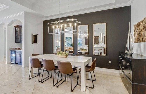 Naples Park House | Walk to Vanderbilt Beach, Pets, 2 Mstrs w Kings beds, htd pool, bikes, BBQ