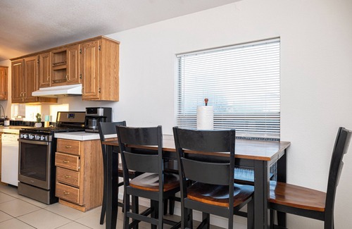Bullhead City House | Walk to Water - Close to Boat Launch - Rotary Park - Garage - Bring Boat & Toys!