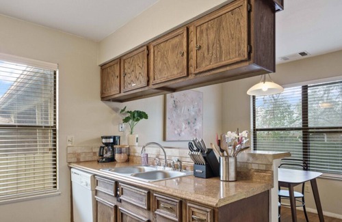 Barton Hills House | Walk to Zilker! Patio w/a View & Elevated Balcony
