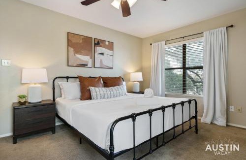 Barton Hills House | Walk to Zilker Patio w a View Elevated Balcony