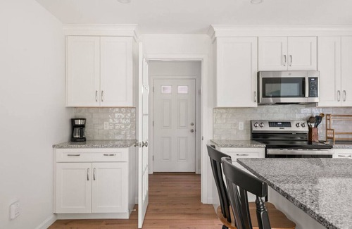 Willard House | Walkable Beach Area Getaway