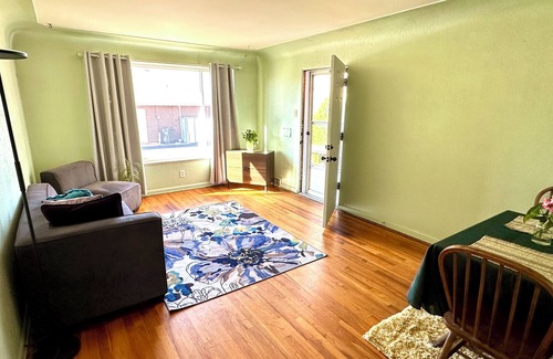 Barths Apartment | Walkable, bright 2BR charmer in the heart of Wheat Ridge near Lo-Hi