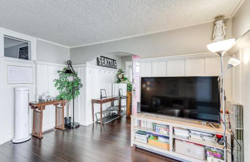 Queen Anne House | Walkable Queen Anne Cottage Less Than half Mi to Kerry Park