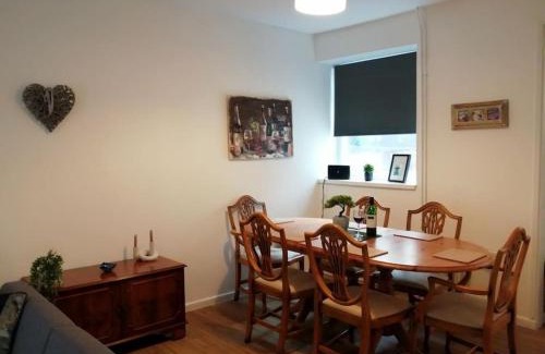 Maesteg House | Walkers Retreat 16 mins to port Talbot (sleeps 7)