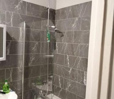 Maesteg House | Walkers Retreat 16 mins to port Talbot (sleeps 7)