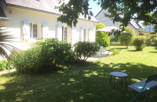 Saint-Cast-le-Guildo House | Walking distance to the sea - house with enclosed garden - sleeps 8 - Saint-Cast-le-Guildo(22)