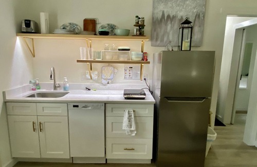 Grapevine Cottage | Walking distance to Historic Downtown Grapevine
