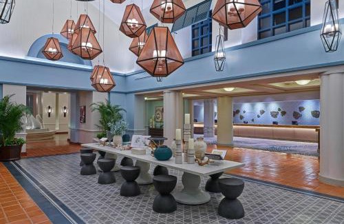Bay Lake Resort | Walt Disney World Swan