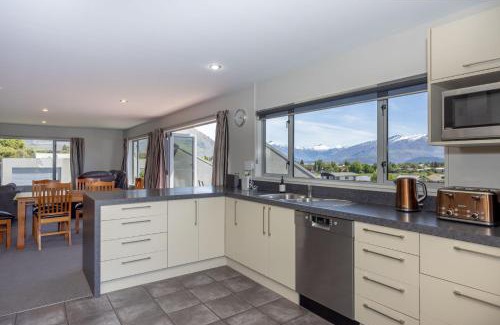 Wanaka House | Wanaka Views on King