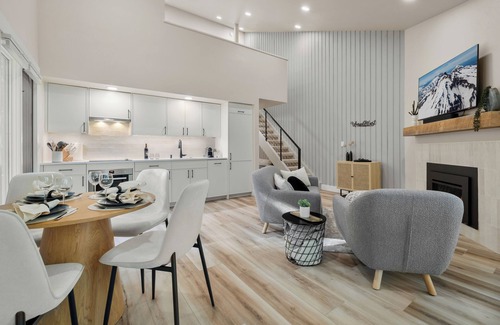 Century West Condo | Wanderlust Condo Bend - Mt Bachelor Village - BRAND NEW