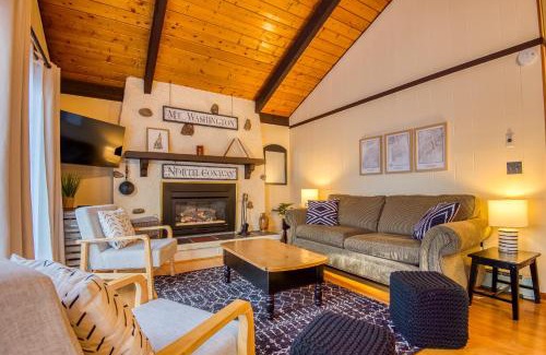 Jackson Ski Chalet | Wanderlust Mountain Side Chalet