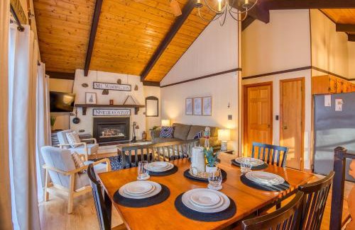 Jackson Ski Chalet | Wanderlust Mountain Side Chalet