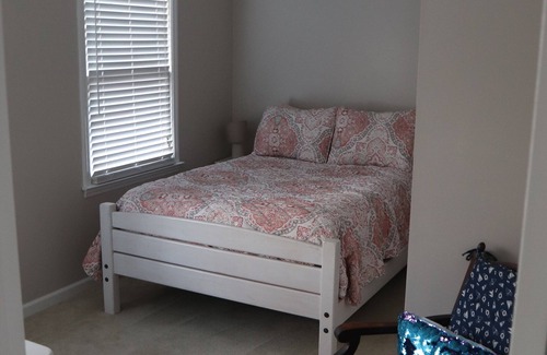 Mount Holly House | Want seclusion for your vacation? 5 acres of serenity!