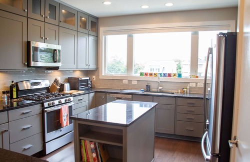 Ridge St. House | Warner House | Charming Home in Belmont- walk Downtown