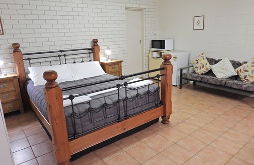 Coonabarabran Hotel | Warrumbungles Mountain Motel