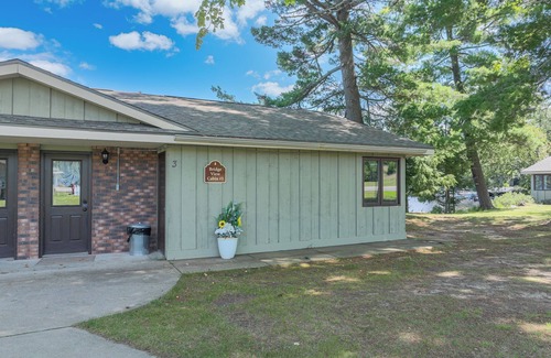 Three Lakes Cabin | Water View 2 Bedroom Cabin, Now Booking for Summer
