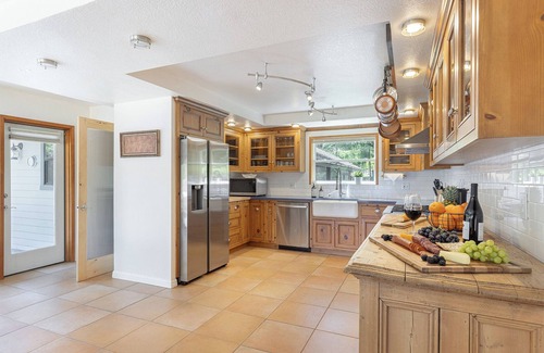 Sebastopol House | Water & Vine In Sebastopol