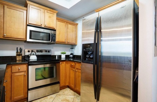 Ruskin House | Waterfront 2 Bdrm Townhome in Little Harbor Beach Resort!