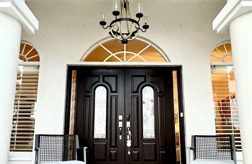 Marco Island House | Waterfront, 3 blocks to Tigertail Beach, Heated Pool.