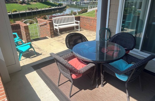 Cornelius Condo | Waterfront 3BR Condo, 1st Floor, Pool and Tennis