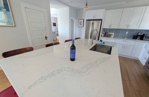Point Richmond House | Waterfront Bay VIEWS, VIEWS, VIEWS! Spacious retreat, SF, Napa, UCB!